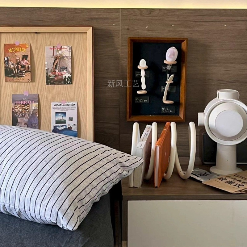 クリエイティブミニマリストメタルマガジンラックデスクトップブ - Home Decor Magazine のレビューと価格