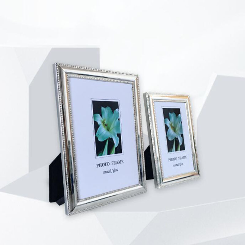 ヨーロッパスタイルのメタルシルバーカラー長方形フォトフレーム - Bamboo Photo Frame のレビューと価格