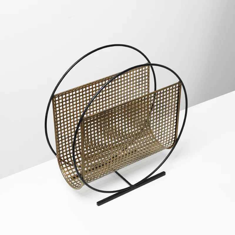 クリエイティブなデザインの、格子状の円形金属製マガジンラック - Home Decor Magazine のレビューと価格